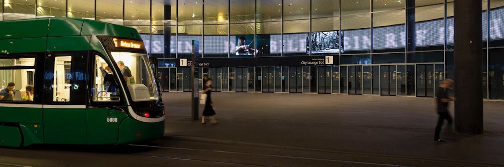 eCosmic Strings by Tomas Eller an der City Lounge der Neuen Msse, Messeplatz