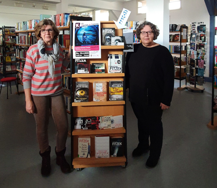 Fitzeks „Passagier 23“ in der Stadtbibliothek und auf der Kursaalbühne