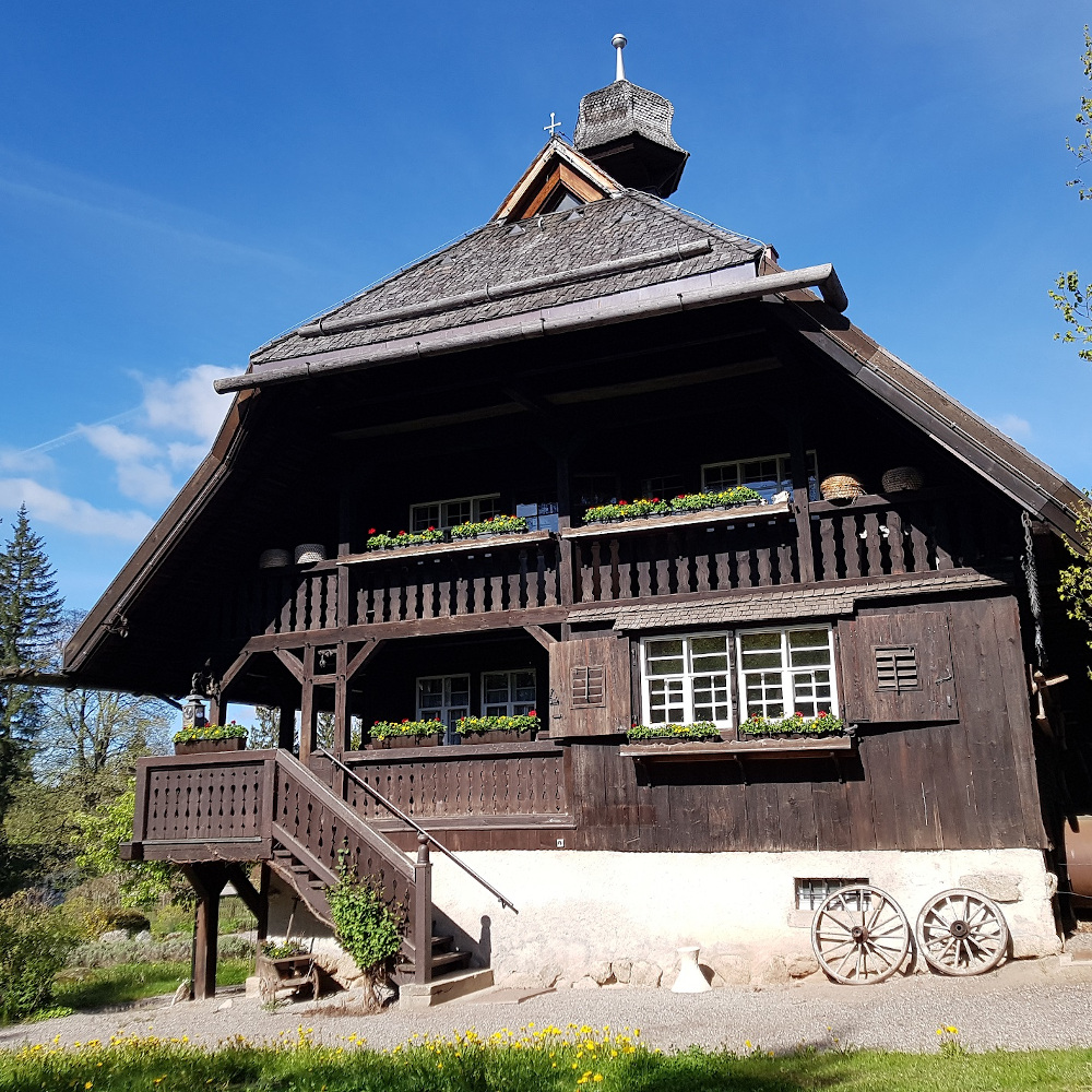 Heimatmuseum Hüsli und Kreismuseum St. Blasien öffnen