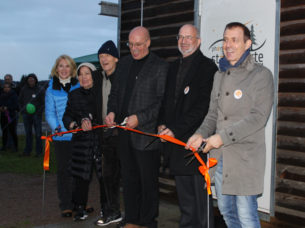 Eröffnung der „staernwarte“ zum Dritten