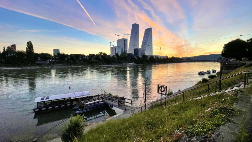 Morge-Fähri in dr Dalbe