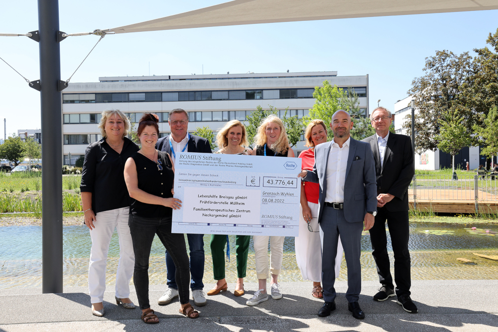 Roche-Mitarbeiter:innen spenden über 43.776 Euro