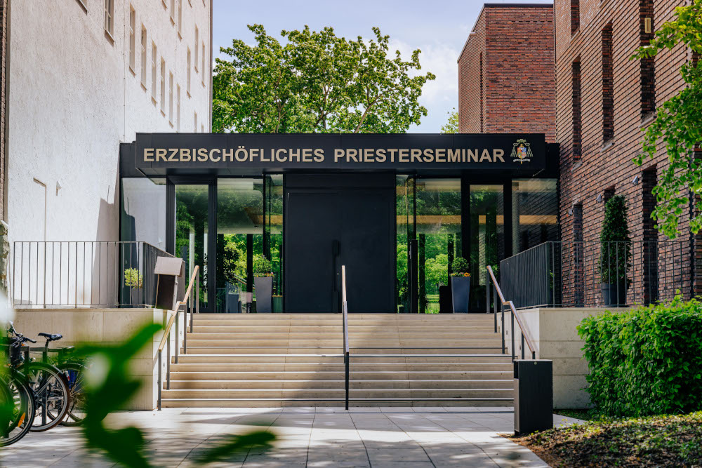 Priesterseminar legt Finanzbericht 2021 vor
