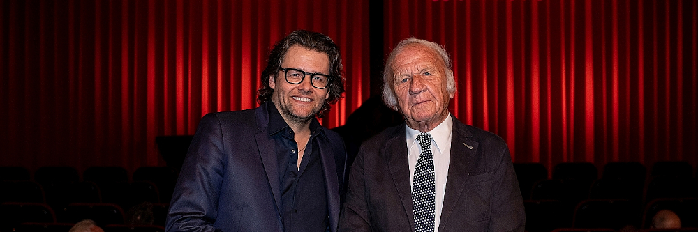 Miles & More bietet exklusive Partnerschaft mit der Galerie Geuer & Geuer