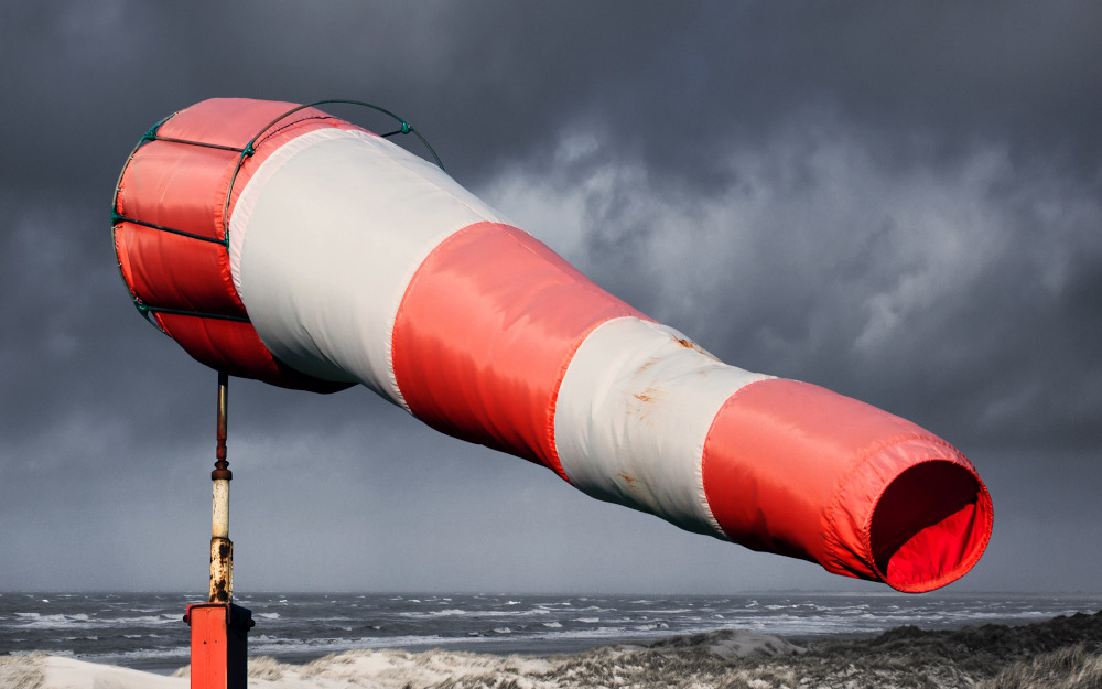 Sturm, Gewitter und „Eintagsfrühling“ am Montag