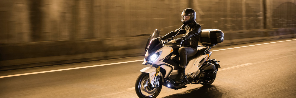 Mythos Autobahn: der Knigge für Motorradfahrende