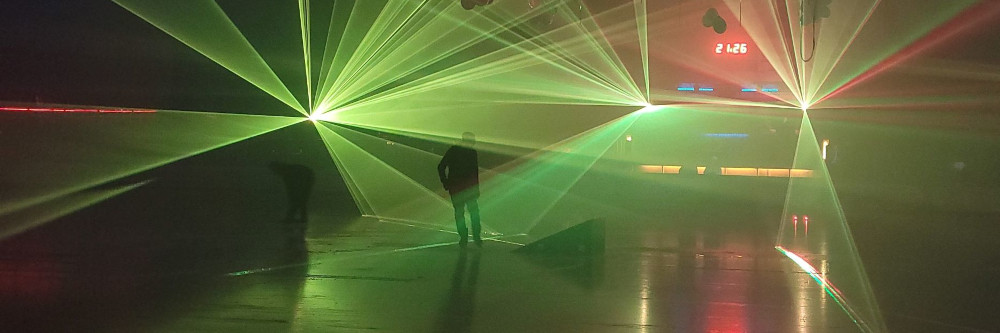 Eis-Disco „Nacht der Wölfe II“ mit Licht- und Lasershow