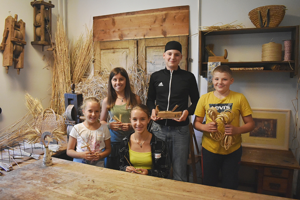 Junior-Workshop in der Strohmanufactur Schonach