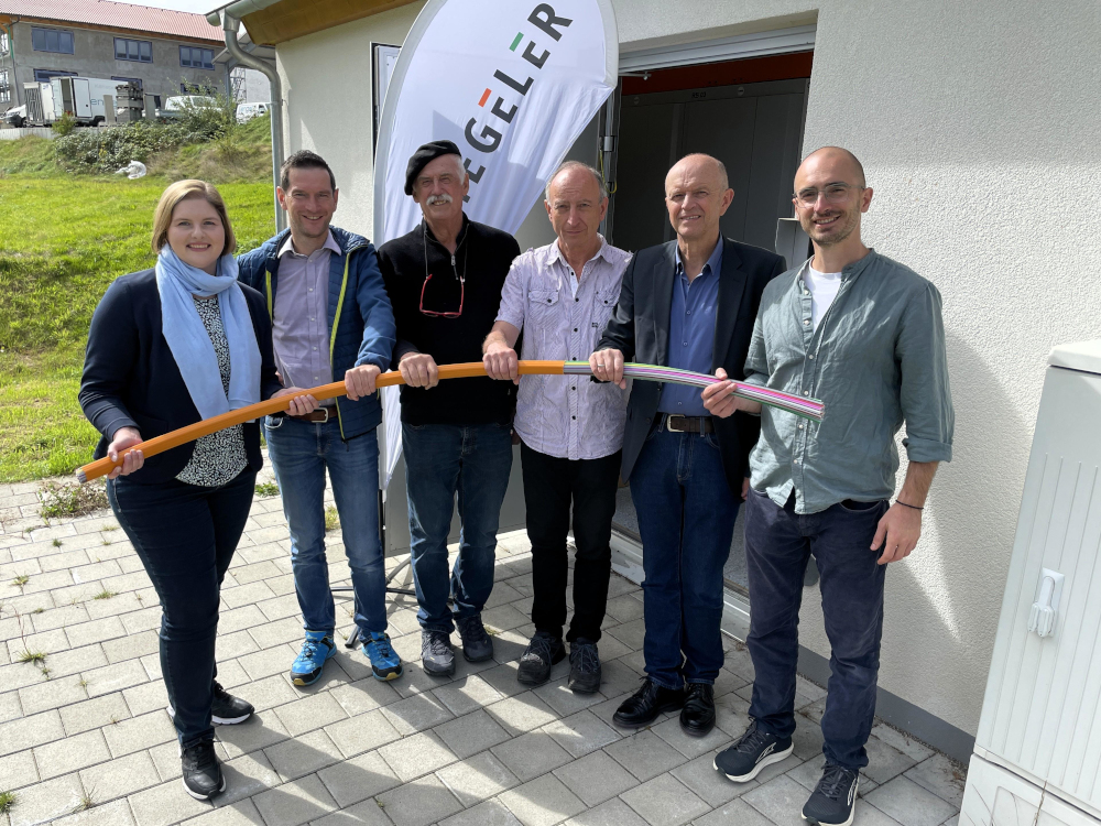 Rickenbach surft nun über Glasfaser