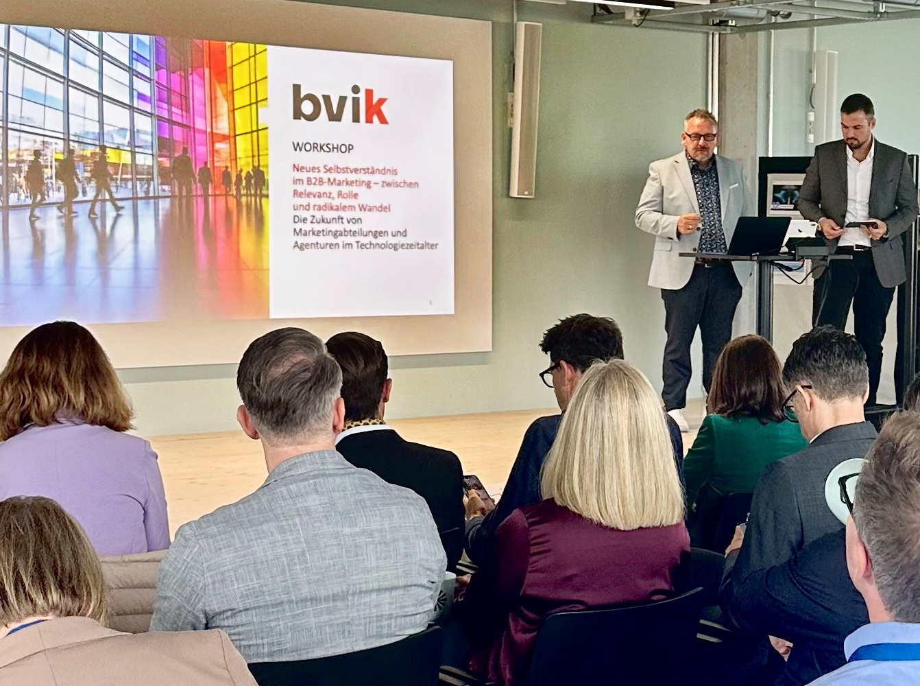 Deutscher Mittelstand will mit Marketing und KI zurück auf Erfolgskurs