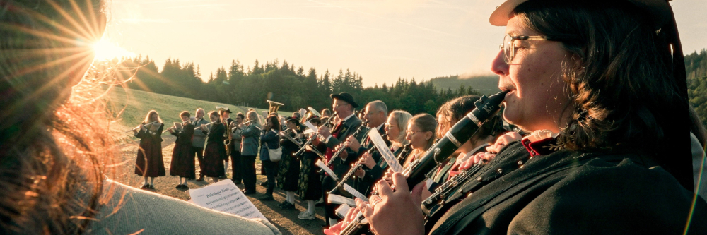 Hochschwarzwälder Blosmusik Herbscht feiert die Blasmusik