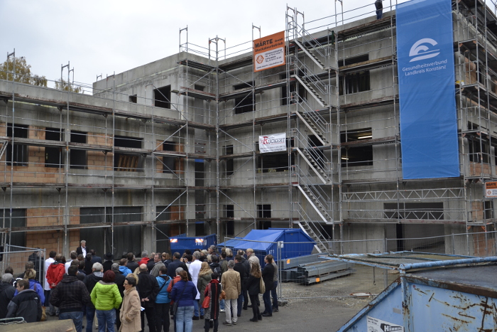 Gesundheitsverbund: Neues Logistikzentrum feierte Richtfest