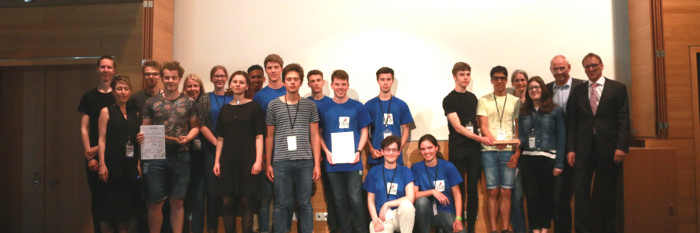 Jugendliche stellen ihr Wissen unter Beweis