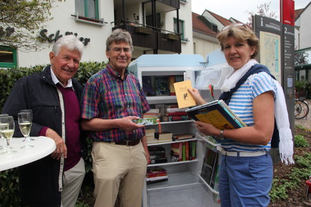 Offener Bücherschrank 