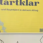 „Andreas Hupfer, Professor für Luftfahrtantriebe an der Universität der Bundeswehr München, spricht in der vierten Folge darüber, wie klimafreundlich die Luftfahrt werden könnte.“
