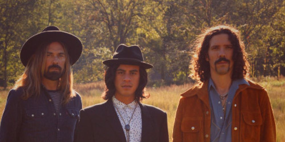 High South kommen zum Folktreff „auf’s Dorf“