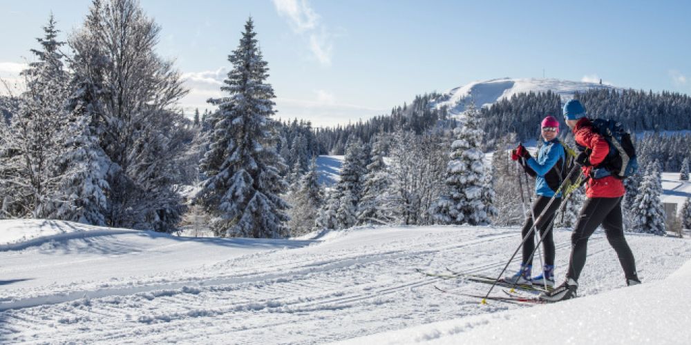 Über 100 Loipen und der Rucksacklauf als großes Skiabenteuer