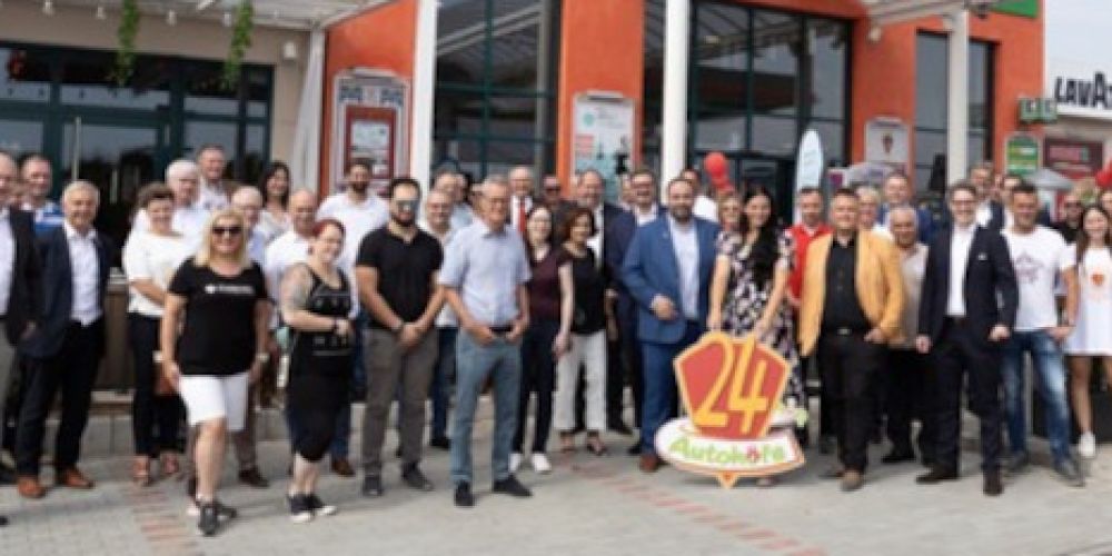 Kunst und Kultur - Autohof der Zukunft überzeugt die Gäste