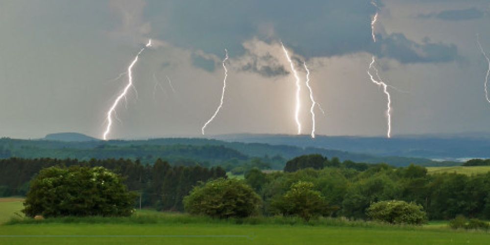Meteorologische Hintergründe zur extremen Wetterlage
