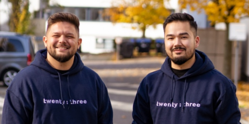 Koalas retten im Schlaf