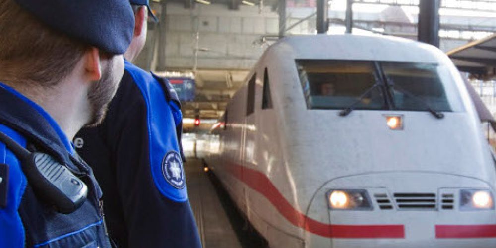 Zwei gesuchte Männer am Bahnhof SBB gefasst