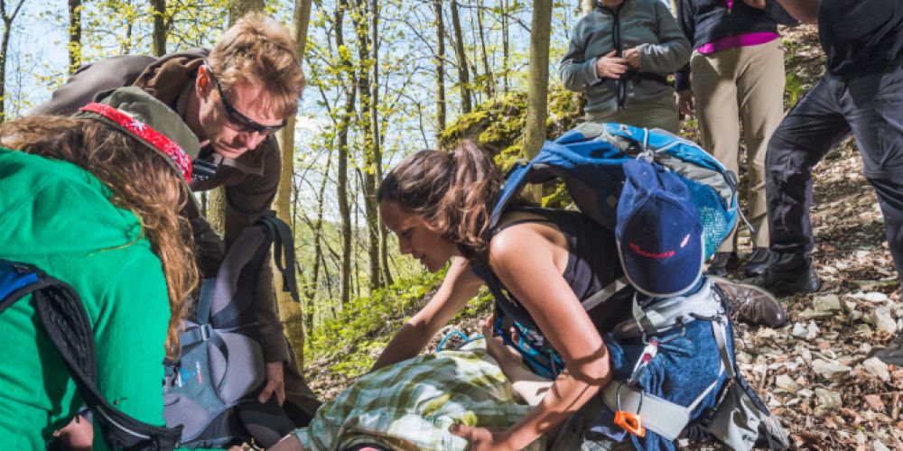 Für Aktive: Outdoor-Erste-Hilfe gibt Sicherheit für unterwegs