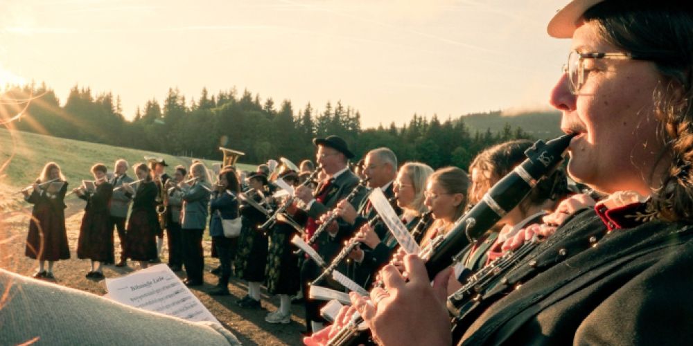 Hochschwarzwälder Blosmusik Herbscht feiert die Blasmusik