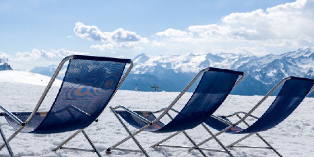 Pressemitteilung  Snowboard statt Surfbrett - zum Schneesport nach Spanien