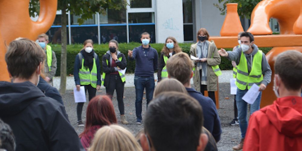 Wiedersehensfreude auf dem HTWG-Campus