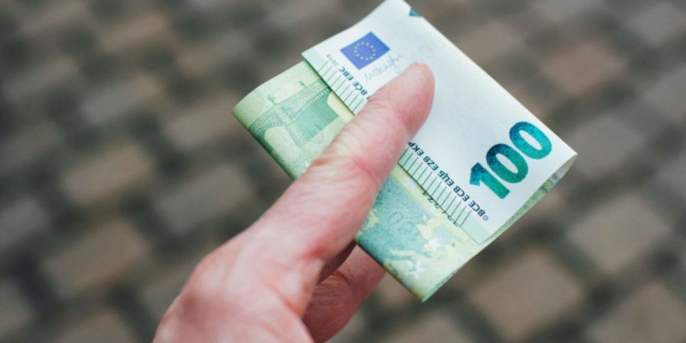 Der Preis von Bargeldzahlungen: Teurer oder günstiger als mit Karte?
