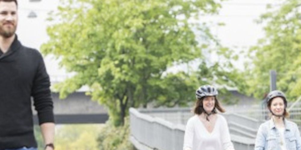 DEVK reduziert erneut E-Scooter-Beiträge um bis zu 50 Prozent