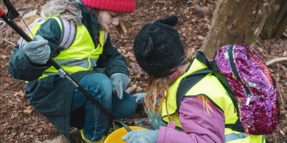 Auftakt zur „Waldputzete“: 80 Schüler setzen sich für saubere Landschaft ein