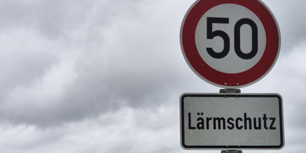 Schutz vor Motorradlärm: Landkreis weitet Tempolimits in Bernau aus