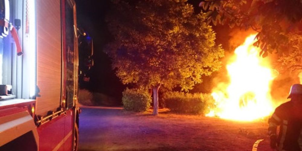 PM Freiw. Feuerwehr Reichenau - 13.05.2018 - Kabeltrommel in Brand geraten