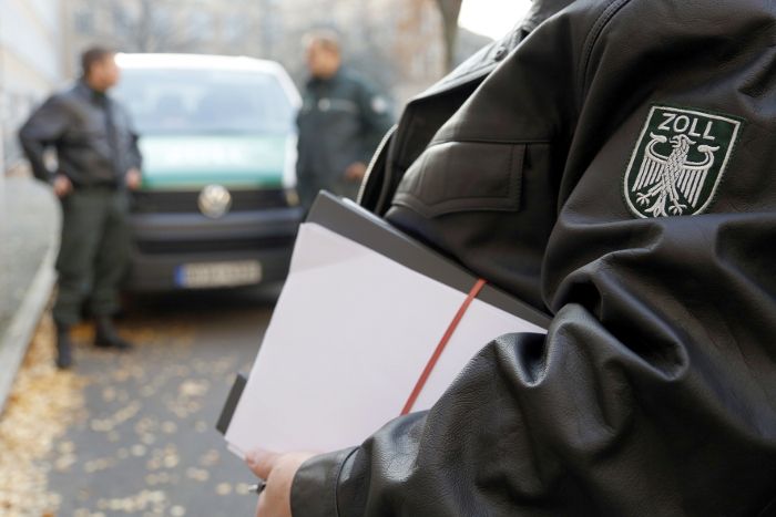 Mehr Mindestlohn-Kontrollen in den  „dunklen Lohn-Ecken“