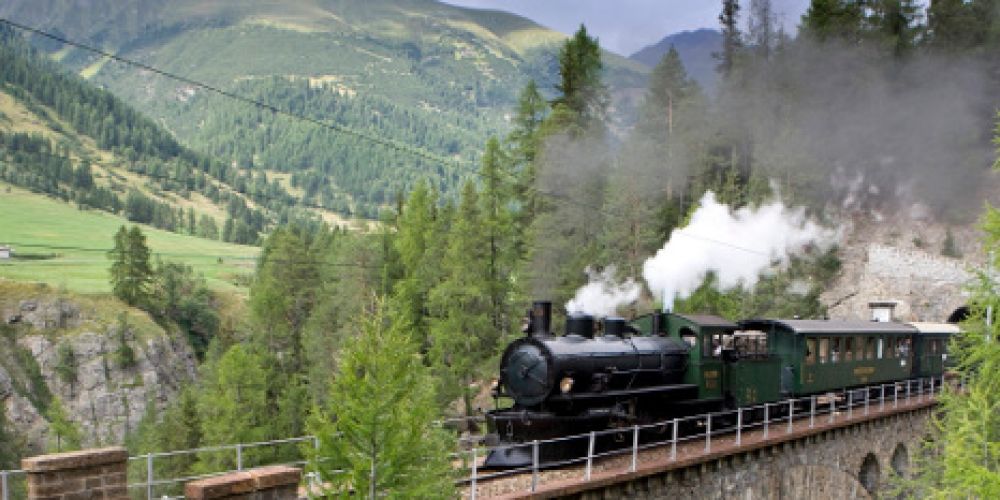 Mit Frühlingsgefühlen durch Graubünden