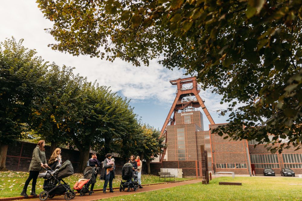 Kunstspaziergang mit Baby auf Zollverein