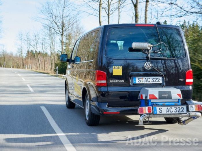 ADAC legt ersten Zwischenbericht zum Alltagstest von SCR-Nachrüstsystemen vor