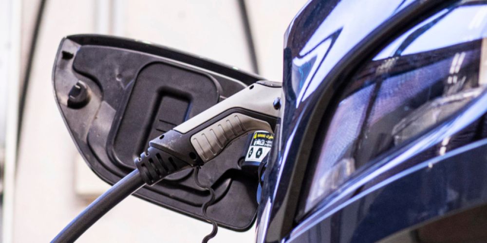 Passgenauer Versicherungsschutz für ein E-Auto