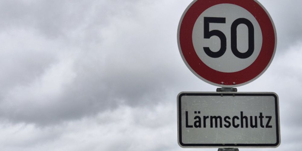 Schutz vor Motorradlärm: Landkreis weitet Tempolimits in Bernau aus