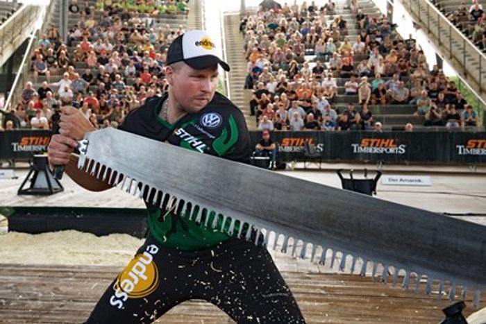 Deutschlands beste Sportholzfäller starten in Oelde in die neue Saison
