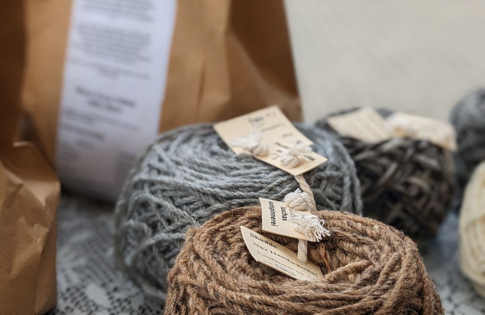 Workshop Handspinnen: „Vom Schaf zum Pullover“