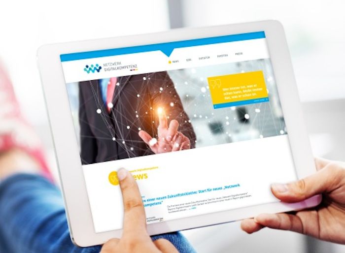 Start für das "Netzwerk Digitalkompetenz"