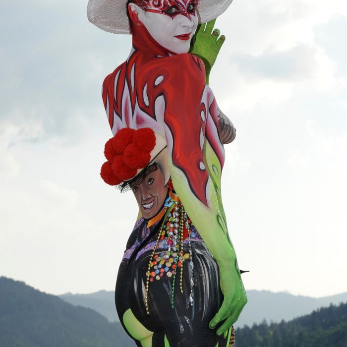 Titisee feiert: „Nacht in Weiß“ mit Bodypainting Festival