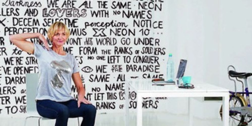 Trotz Büroalltag gesund und beweglich bleiben - 5 Übungen von Heike Drechsler