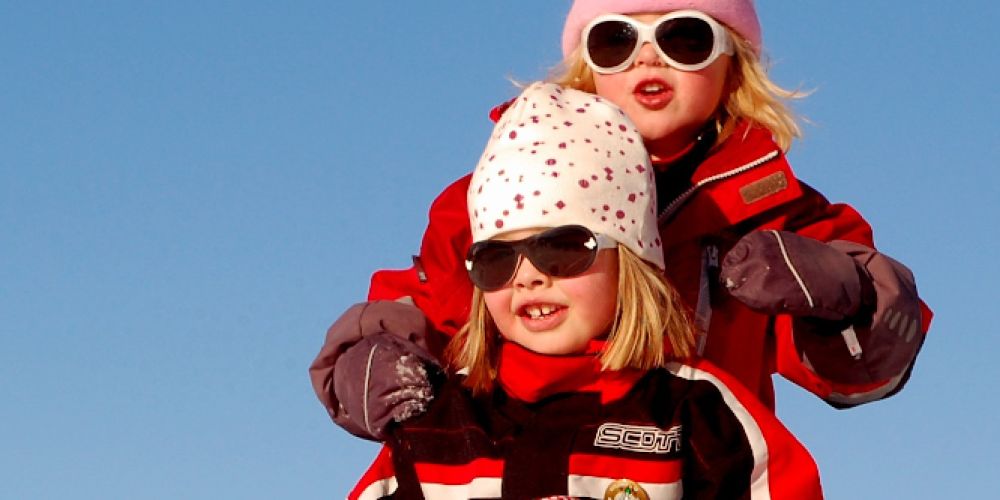 Der Winter naht: Kinderaugen vor UV- und Infrarotstrahlen schützen