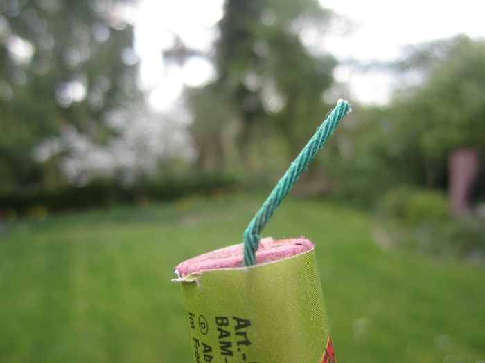 Vorsicht beim Umgang mit Böllern und Co.!