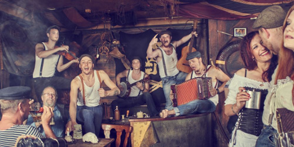 Restless Feet kommen auf Einladung des Folktreff zum Schlossfest