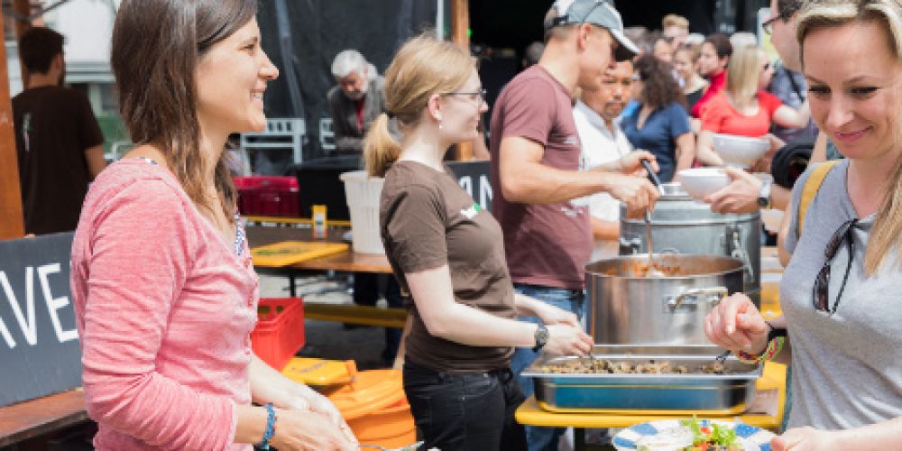 Zwei Tonnen Lebensmittel gerettet und ein Haus gebaut