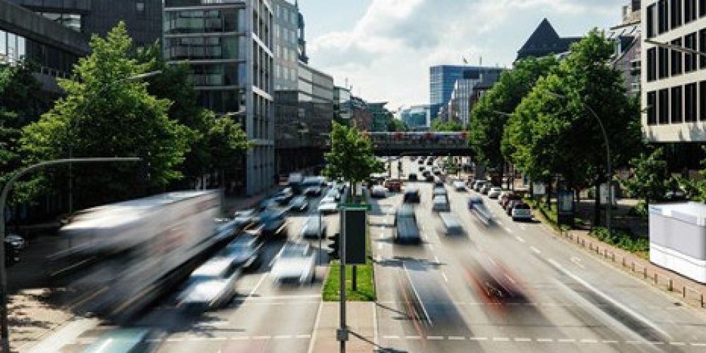 Frische Luft für Kiel: Stadt Kiel und Purevento GmbH starten Probephase mit Stadtluftreiniger am Theodor-Heuss-Ring